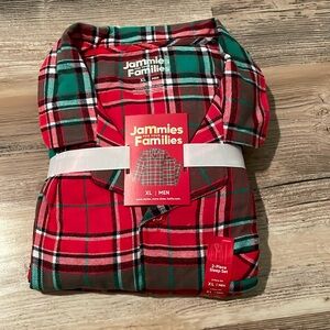 NWT Men’s plaid Jammie’s for your Families set